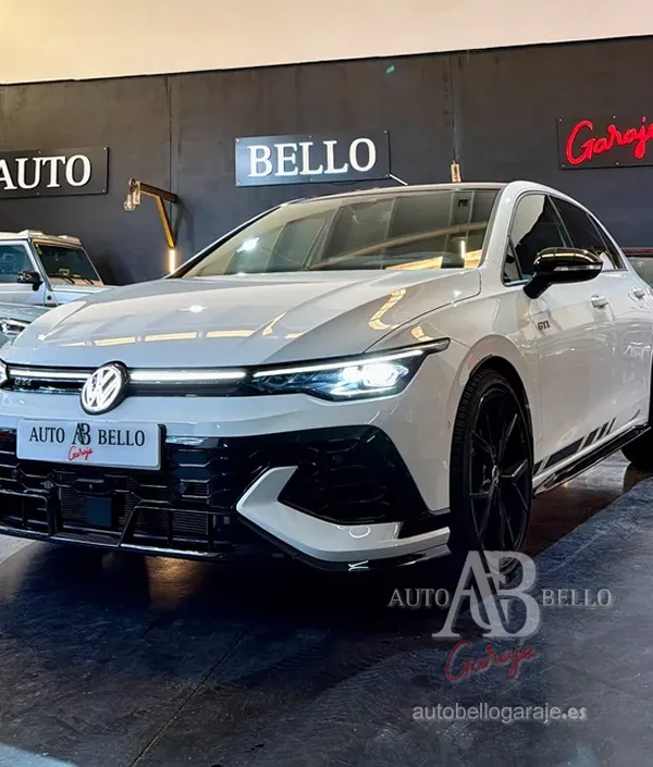 Volkswagen Golf 2025