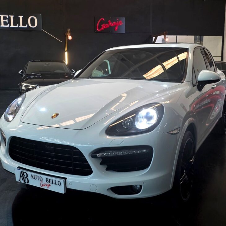 Porsche Cayenne 4.8 V8 Turbo Tiptronic