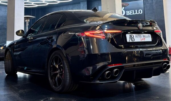 Alfa Romeo Giulia 2.9T V6 382kW (520CV) Quadrifoglio AT
