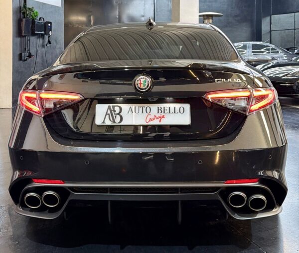 Alfa Romeo Giulia 2.9T V6 382kW (520CV) Quadrifoglio AT