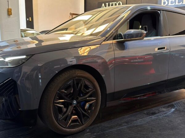 BMW iX xDrive40