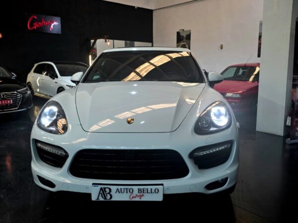 Porsche Cayenne 4.8 V8 Turbo Tiptronic