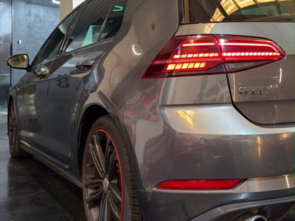 Volkswagen Golf GTI Performance 2.0 TSI 180kW245CV DSG