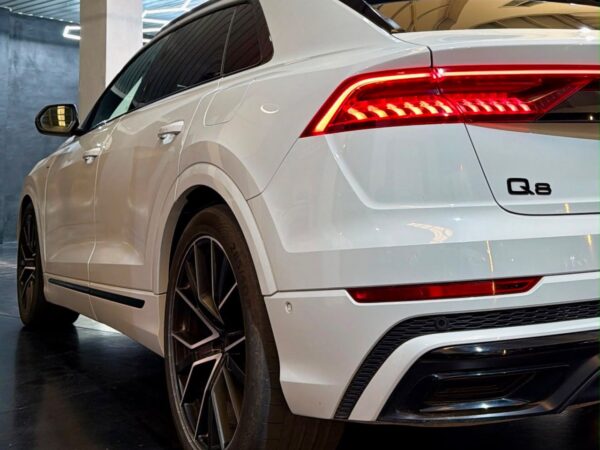 Audi Q8 55 TFSIe 280kW 380CV quattro tiptronic