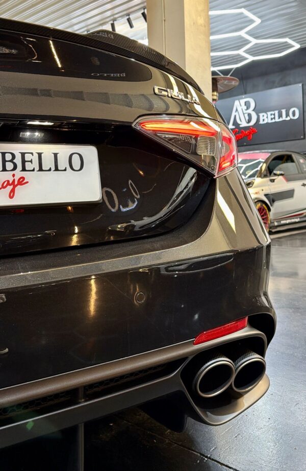 Alfa Romeo Giulia 2.9T V6 382kW (520CV) Quadrifoglio AT